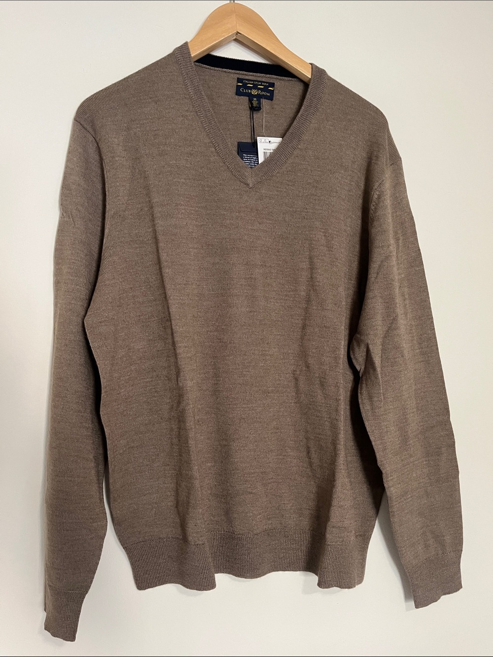 Club Room Merino Wool Blend Tan V-Neck Sweater Medium NWT